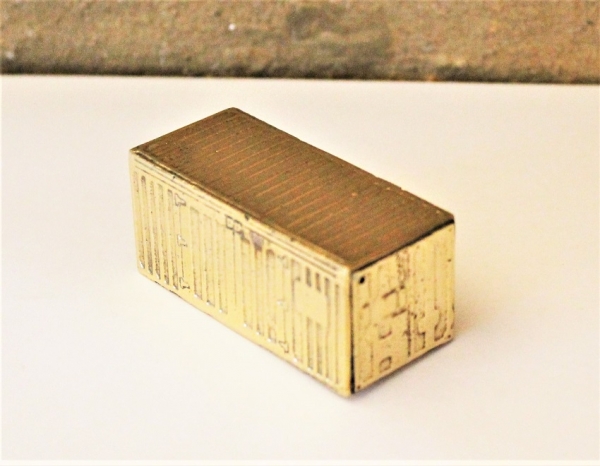 Briefbeschwerer als Container ca. 7 x 3 x 3 cm
